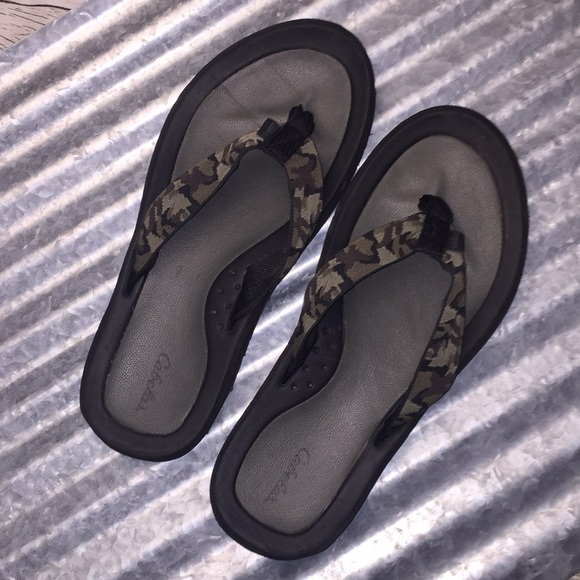 cabelas flip flops